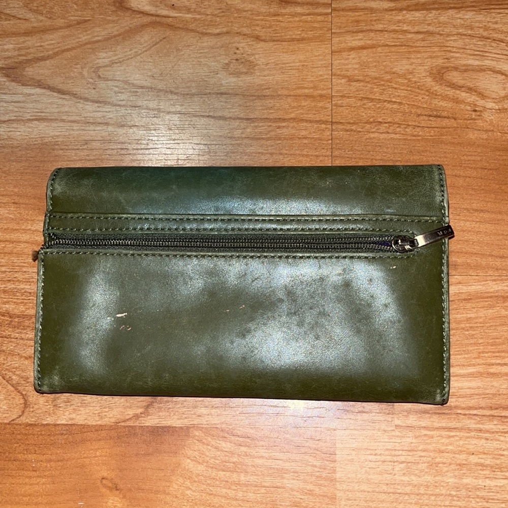 Green Tumi wallet - Picture 2 of 4